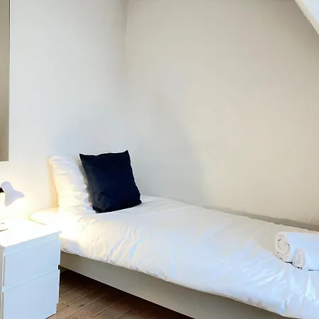 Three-bedroom Located In The Beautiful Of Vejle, *